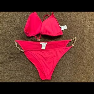Elizabeth Hurley Hot pink chain bikini size XL set